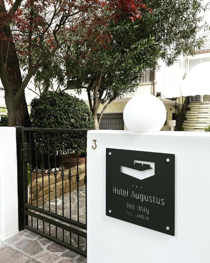 Hotel Augustus Milano Marittima Esterno foto