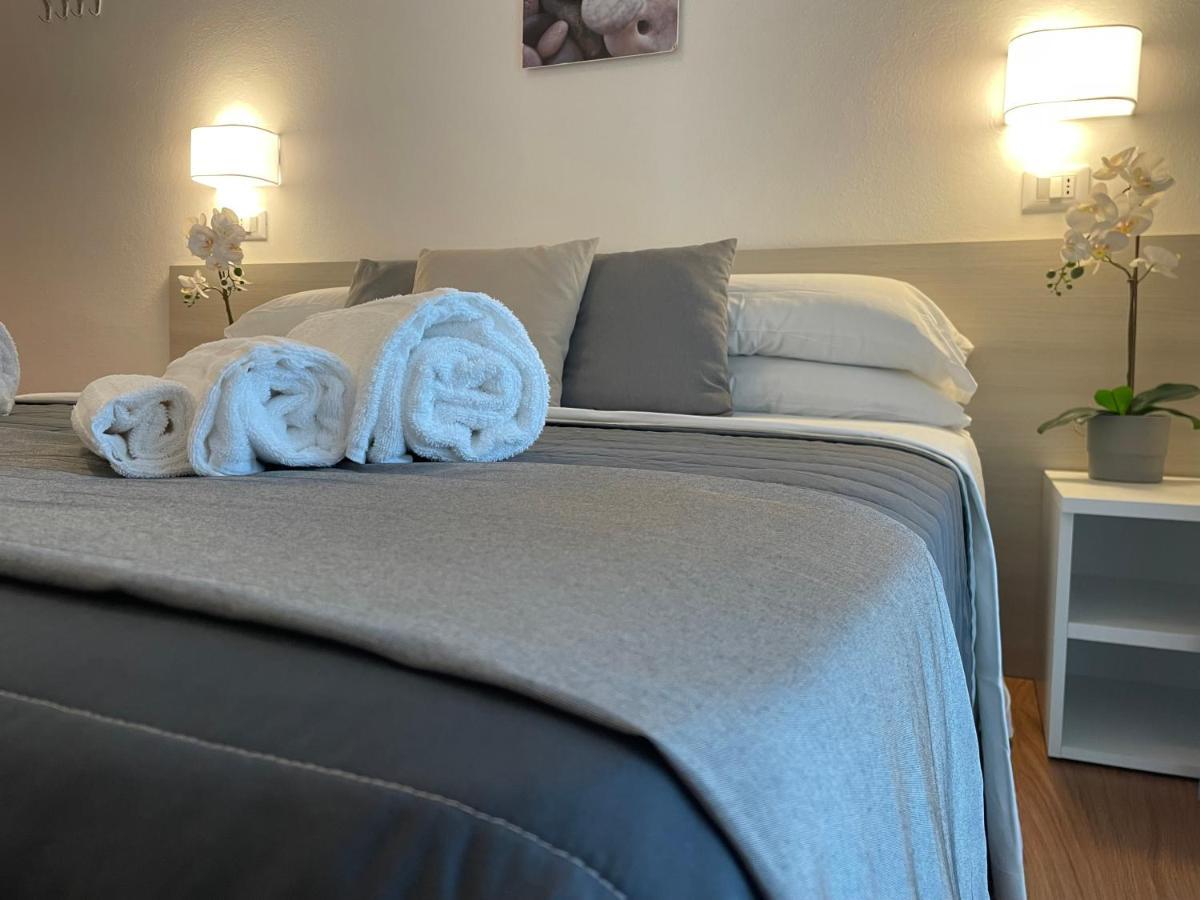 Hotel Augustus Milano Marittima Esterno foto