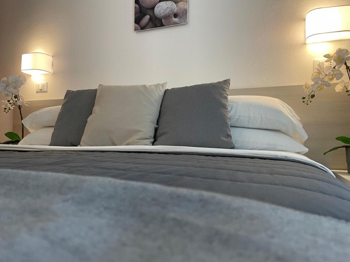 Hotel Augustus Milano Marittima Esterno foto