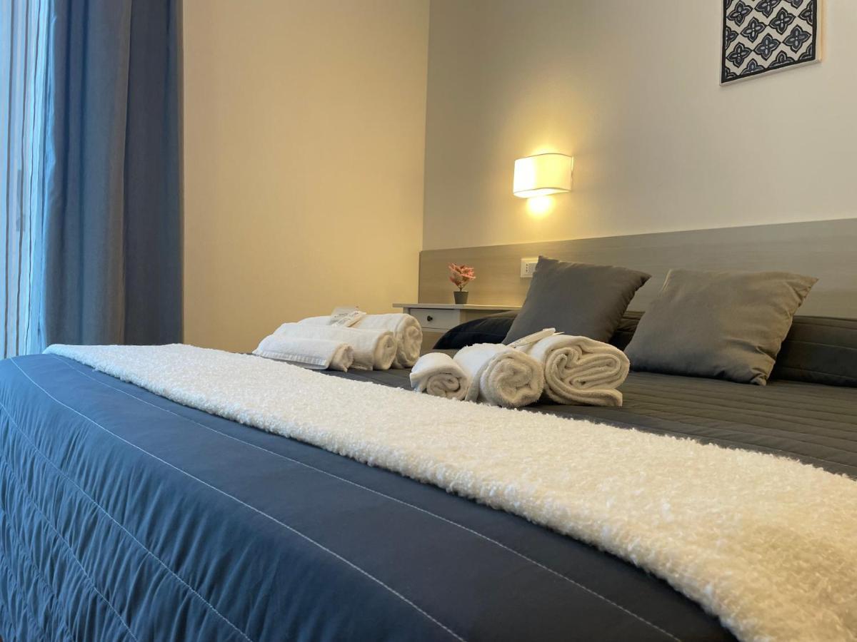 Hotel Augustus Milano Marittima Esterno foto