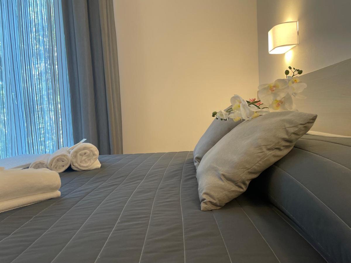 Hotel Augustus Milano Marittima Esterno foto