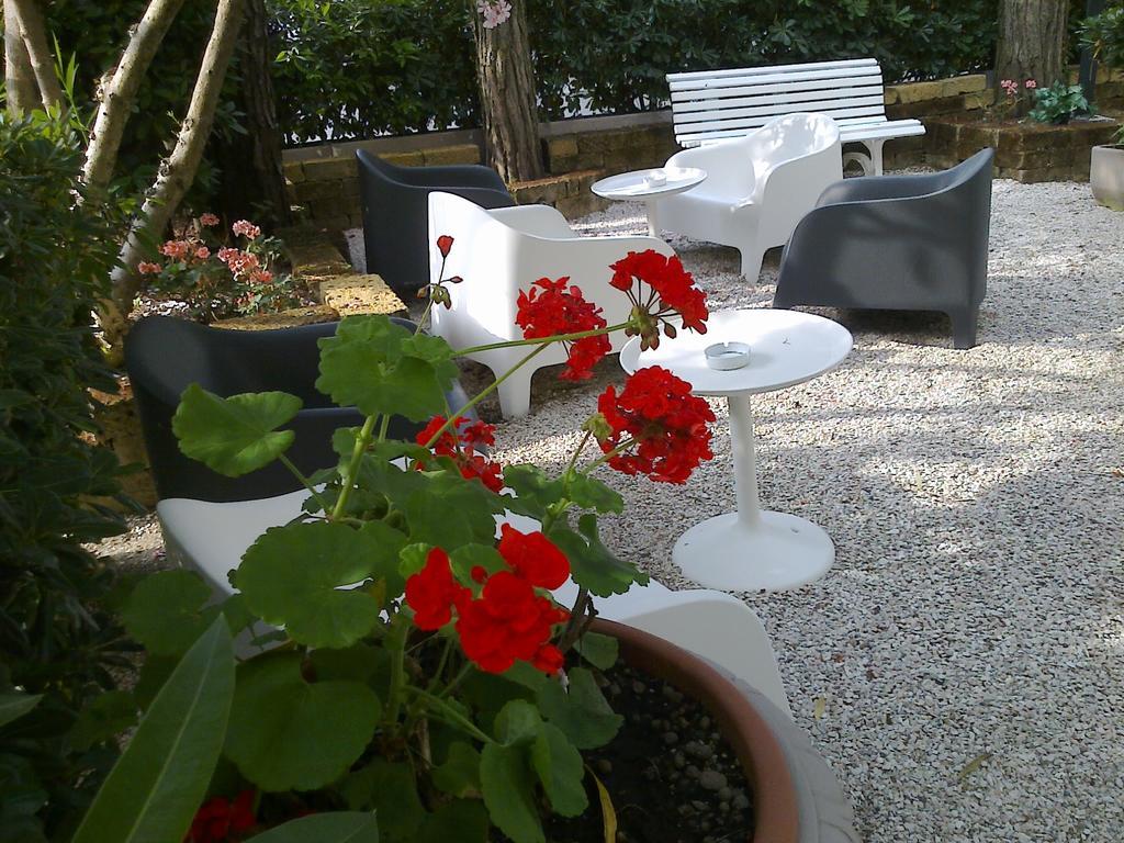Hotel Augustus Milano Marittima Esterno foto