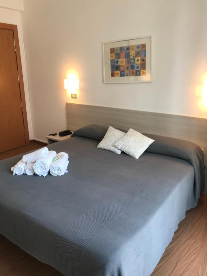 Hotel Augustus Milano Marittima Esterno foto